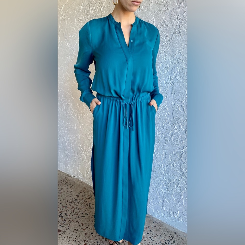 COPY - 💧🫧VINCE Silk turquoise teal blue color maxi dress with pockets Size Small